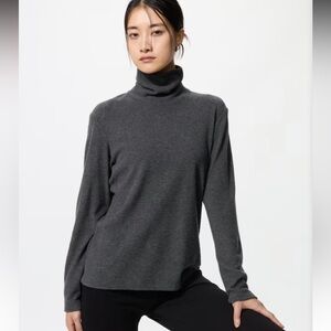 HEATTECH Fleece Turtleneck